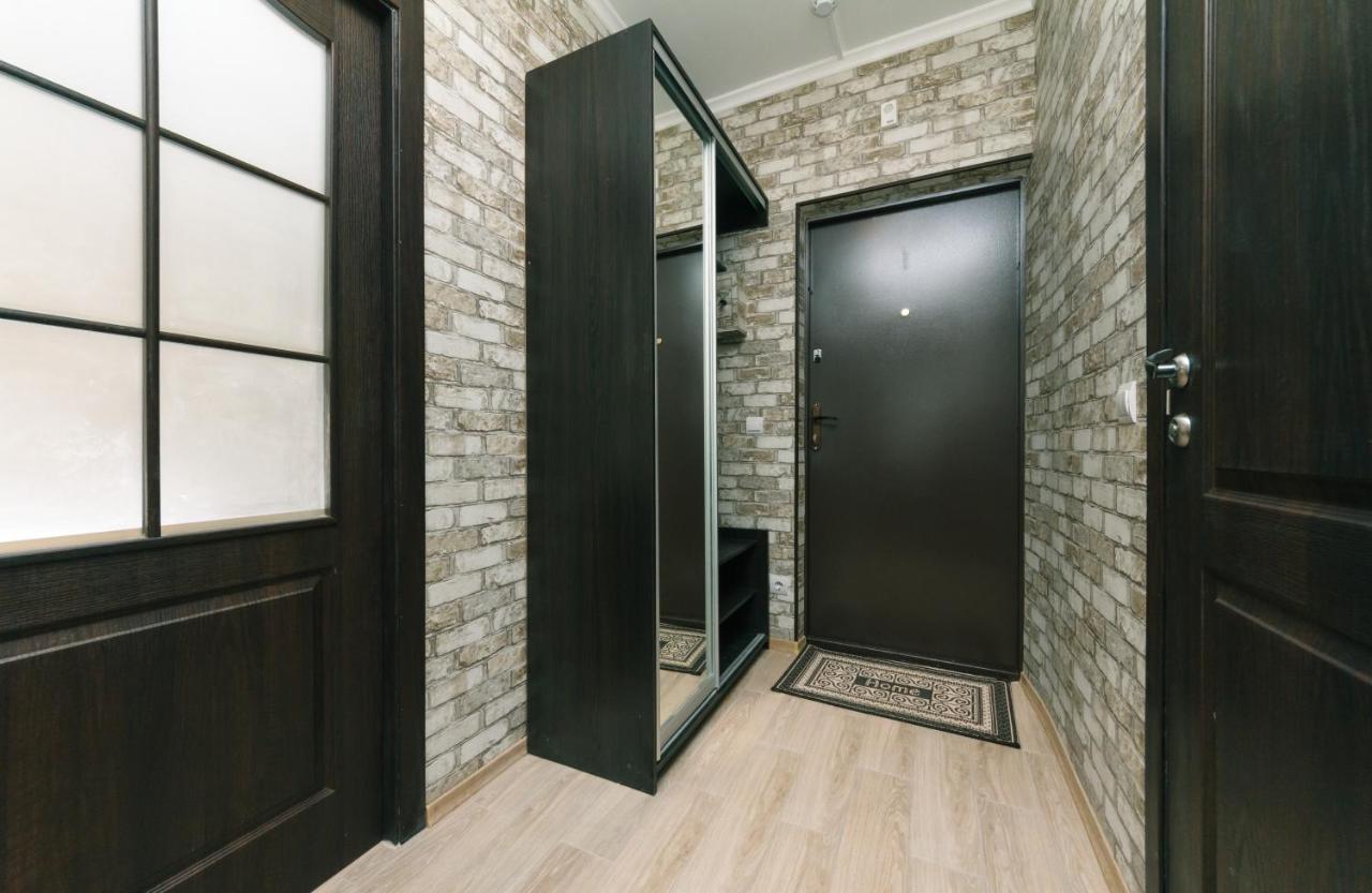 Poznyaky Apartments Patriotika キエフ エクステリア 写真